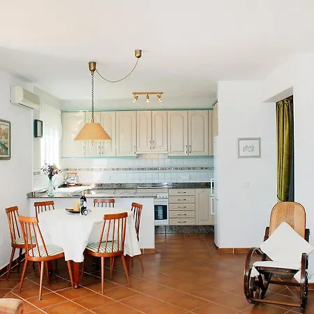 Lirios Iii By Interhome Altea la Vieja