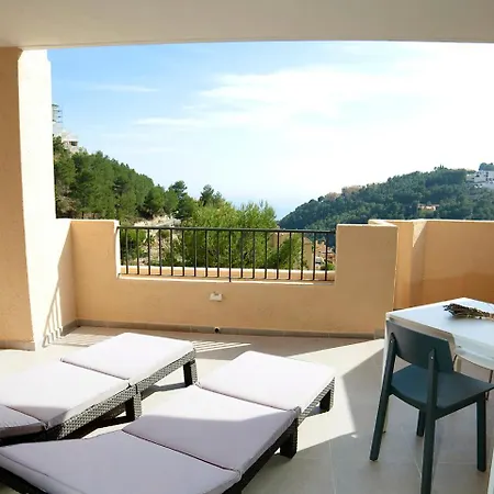 Apartment Lirios Iii By Interhome